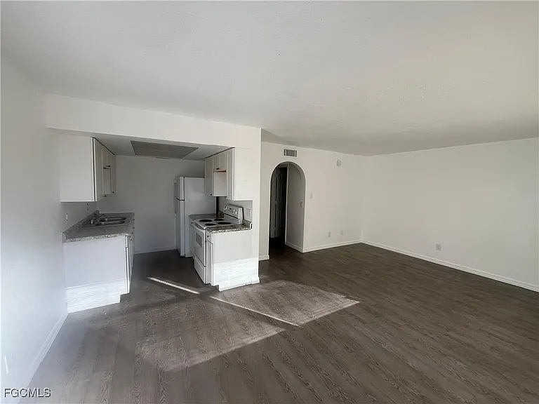 1919 Lillie St #F — Photo 2