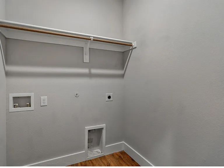 3304 Lake Palestine Rd — Photo 19