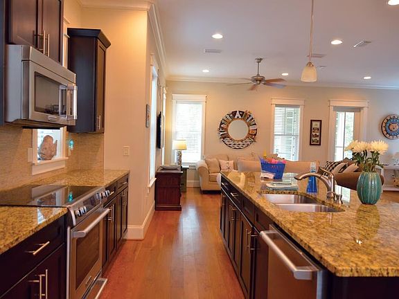 4th image of 29 Ashley Ln