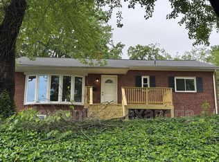 2826 James Dr UNIT 1, Alexandria, VA 22303