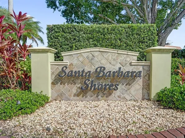 2201 SE 9th St APT 203, Pompano Beach, FL 33062