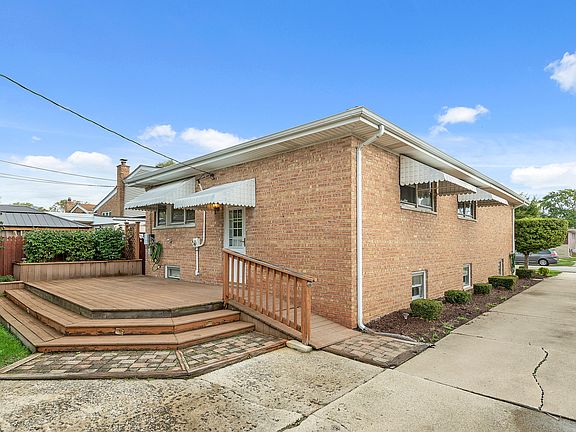 4th image of 9428 Major Ave