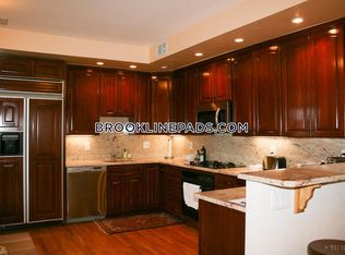90 Browne St #U3, Brookline, MA 02446