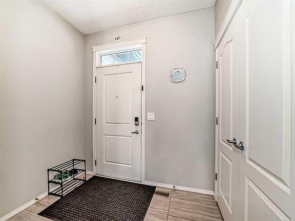 3rd image of 60 W Evansborough Rd NW