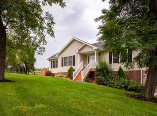 33 Nucker Rd, Weyers Cave, VA 24486