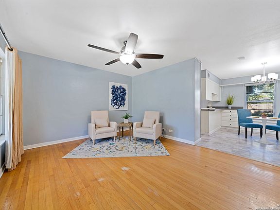 5th image of 4811 CAMBRAY DR
