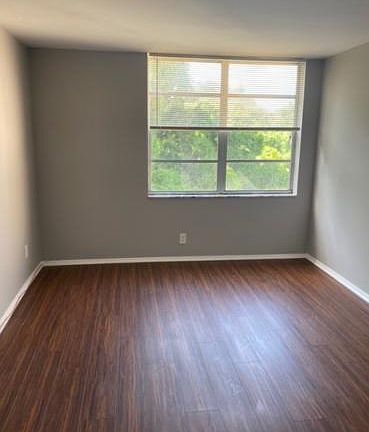 3rd image of 9430 Live Oak Pl APT 405