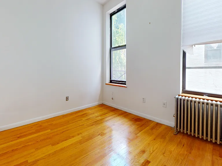 1415 2nd Ave #1 — Photo 9