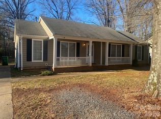 6800 Marlbrook Dr, Charlotte, NC 28212