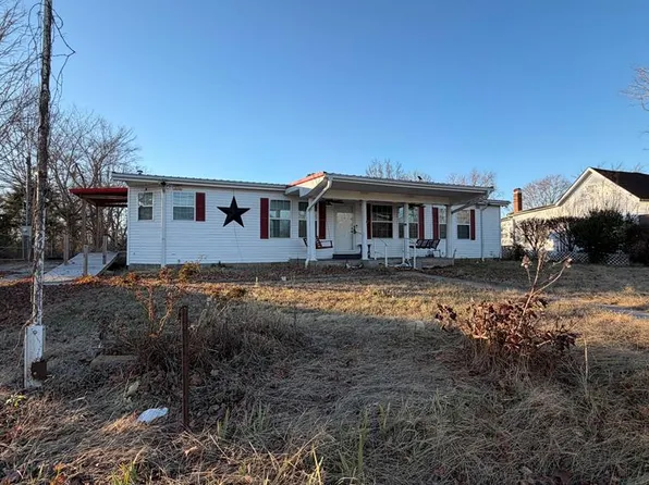 715 E Walnut St, Dawson Springs, KY 42408