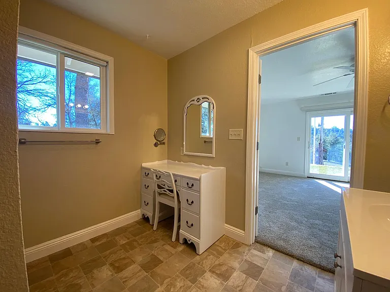 10964 Rainbow Lake Rd — Photo 15