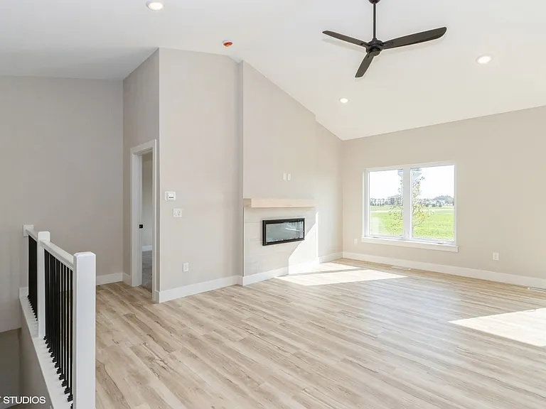 Sweetwater Townhomes — Photo 64
