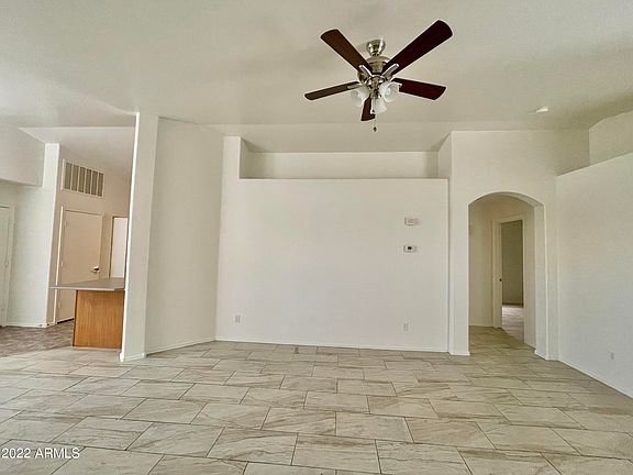 3rd image of 4613 E Glenhaven Dr