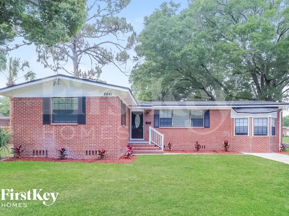 6641 Pine Summit Dr, Jacksonville, FL 32211