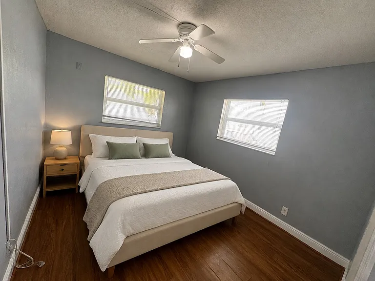 4061 N Dixie Hwy #28 — Photo 6
