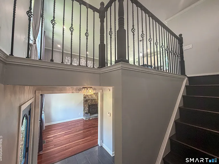 17 Kingsbury Rd — Photo 7