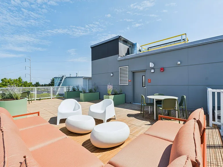 Keystone Apartments — Photo 6