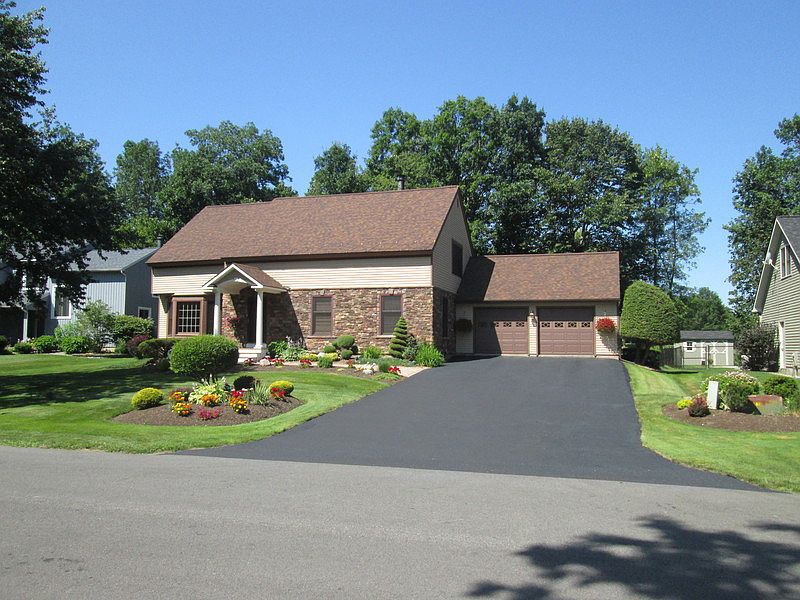 1st image of 8773 Wedgefield Ln