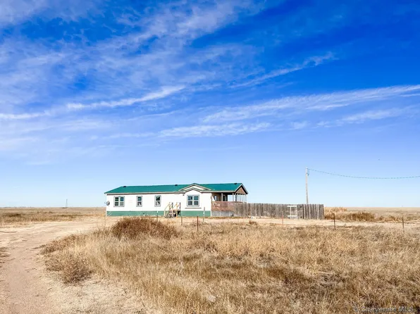 831 Road 154, Burns, WY 82053