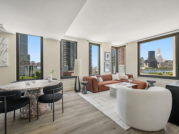 3rd image of 65 Dupont St #531