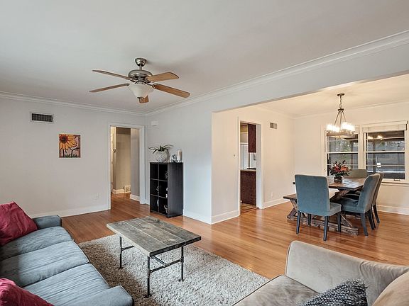 4th image of 4590 Charleswood Ave