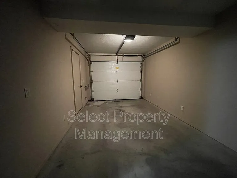 4904 Pinebrook Dr — Photo 19