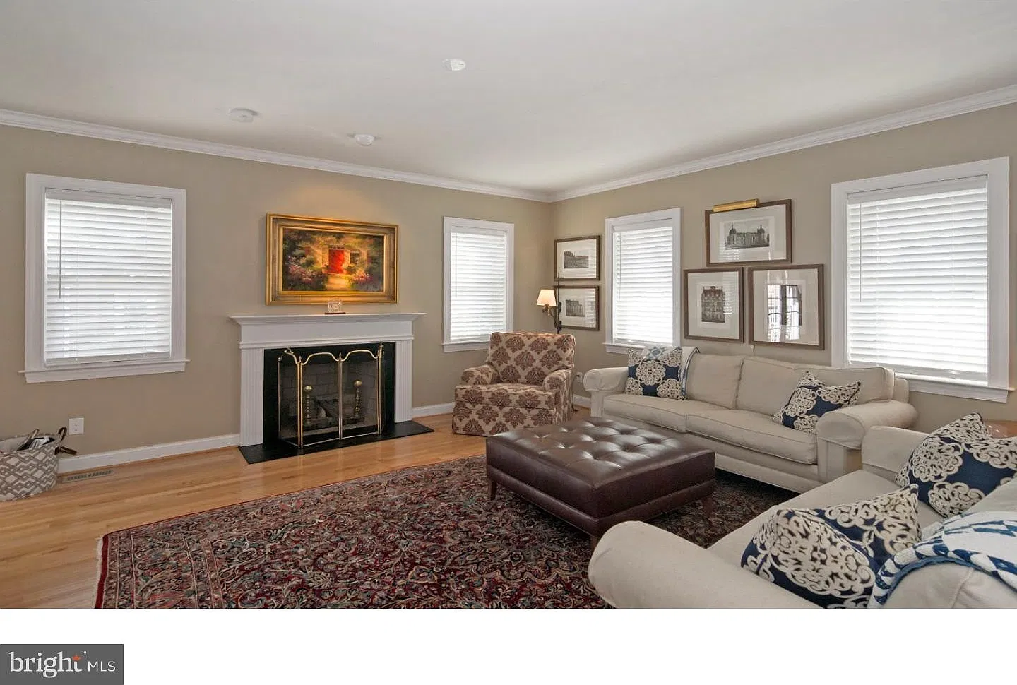 3 bed, 2.5 bath, 2720 sqft, $3,350 — Photo 4