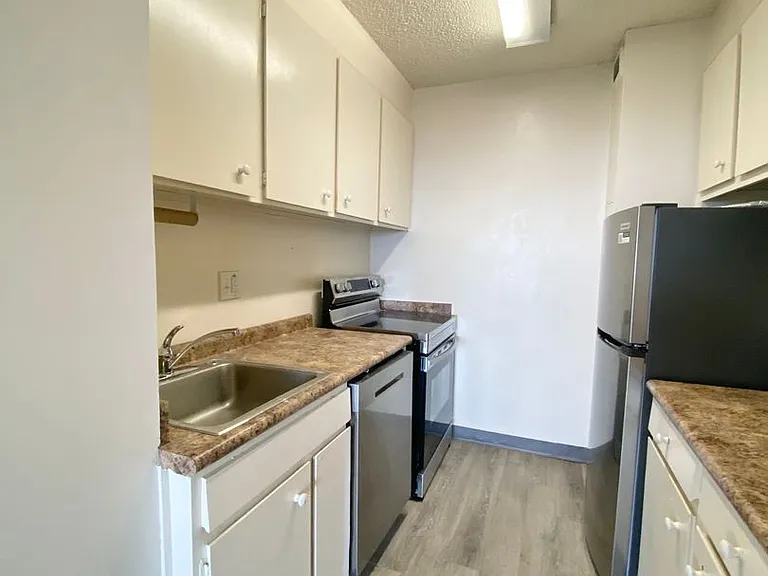 1520 Senate St #188 — Photo 9