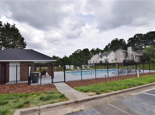 76 Park Village Ln, Greensboro, NC 27455