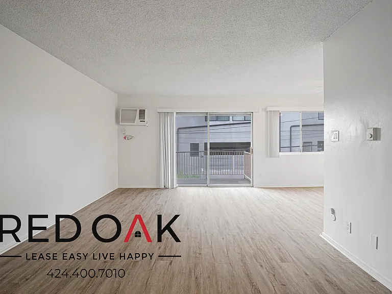 915 N Wilton Pl #213 — Photo 7
