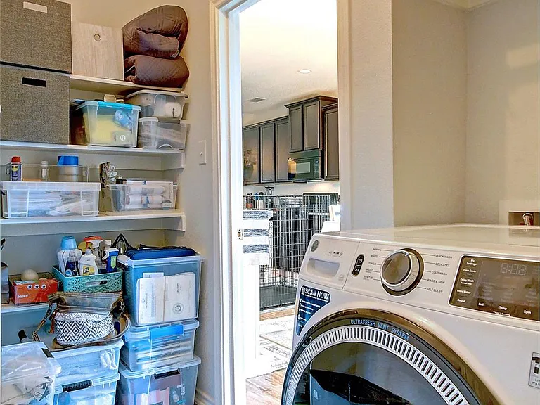 1409 Ellis Ln — Photo 24
