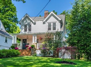 18 Chestnut Rd, Verona, NJ 07044