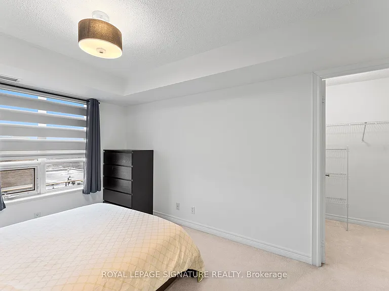 212 Eglinton Ave E #1411 — Photo 15