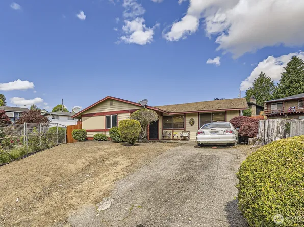 8421 38th Avenue S, Seattle, WA 98118