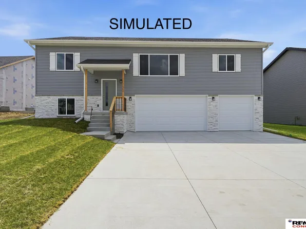 10720 N 150th St, Waverly, NE 68462