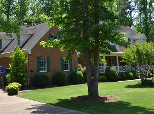 9 Oldenburg Ln, Hampton, VA 23664