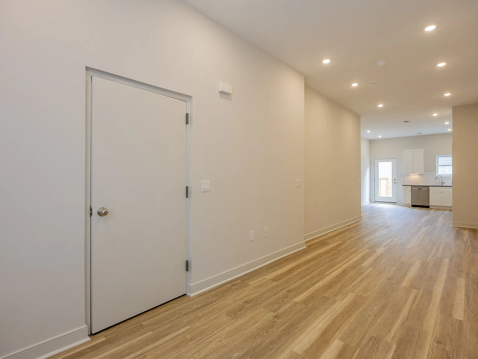 2600 Wharton St — Photo 4