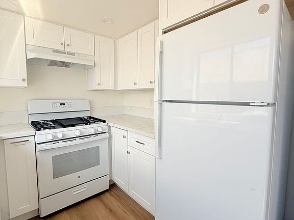3rd image of 415 N Exton Ave APT 2