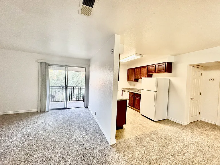 5000 Indian River Dr #484 — Photo 7