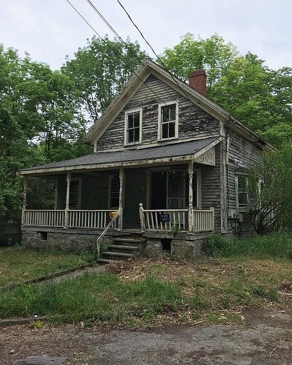 1st image of 32 Jerry Way
