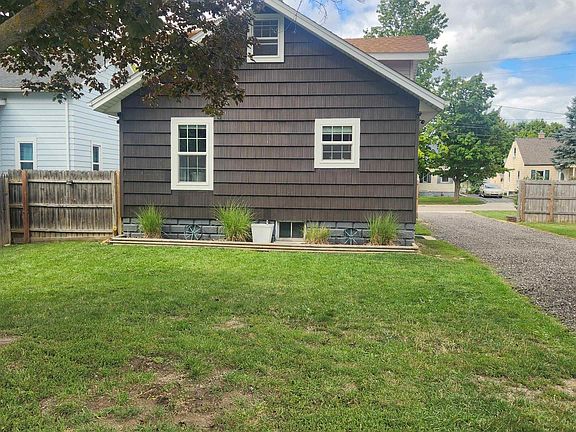 4th image of 809 Ryan St