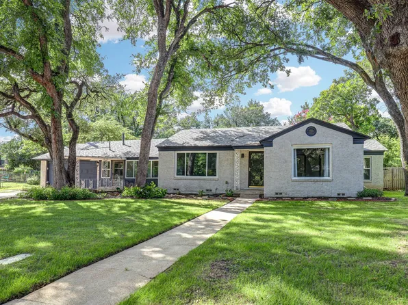 2107 Cardinal Ln, Fort Worth, TX 76111