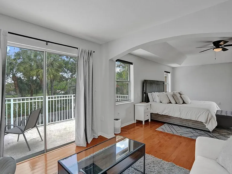 16405 Diamond Head Dr — Photo 31