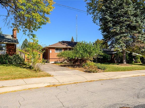2nd image of 6 Sandringham Ave