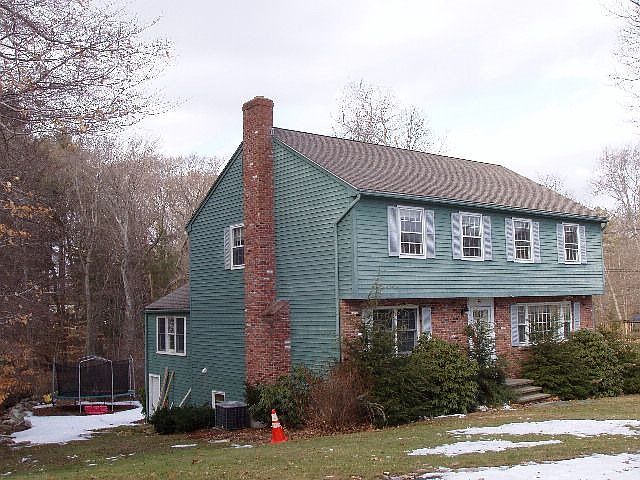 1st image of 37 Kennel Hill Dr