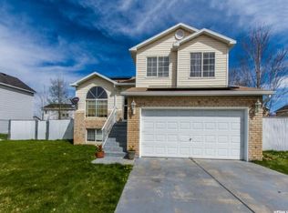 2116 W 2175 N, Clinton, UT 84015