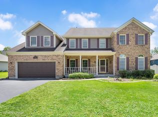 205 Heritage Dr, Roselle, IL
