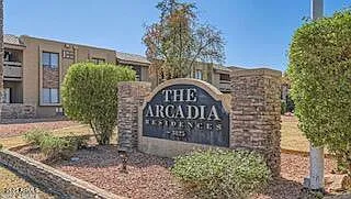 2 bed, 2.0 bath, 1184 sqft, $2,100 — Photo 1