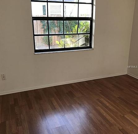 5th image of 2780 Park Dr APT K