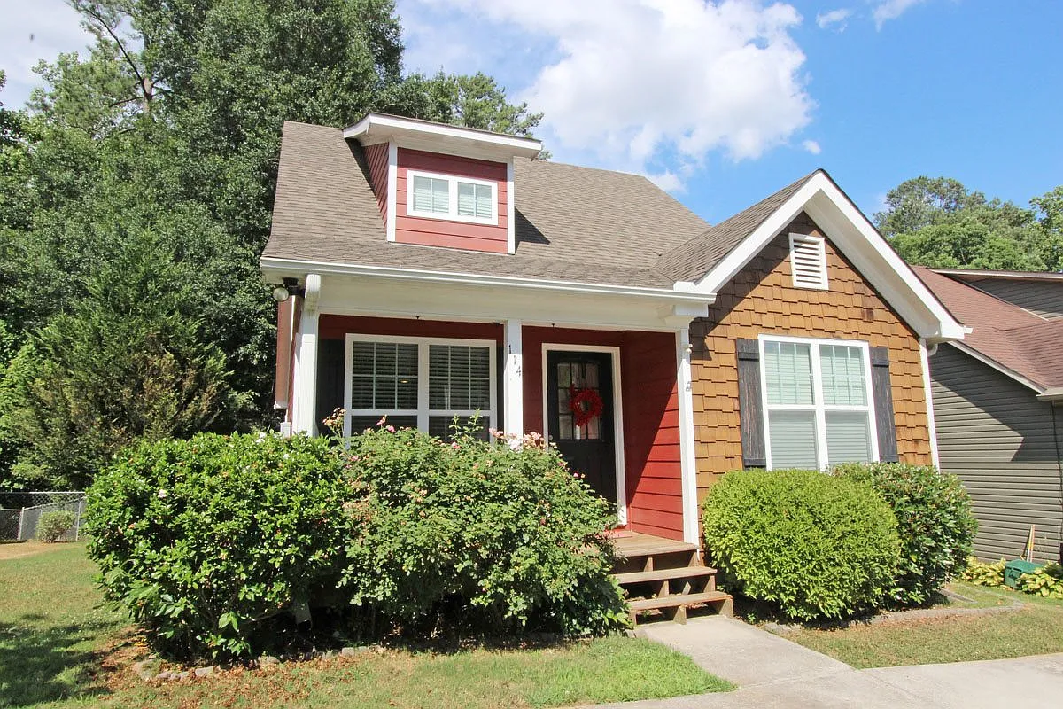114 Mashburn Pl photo 1